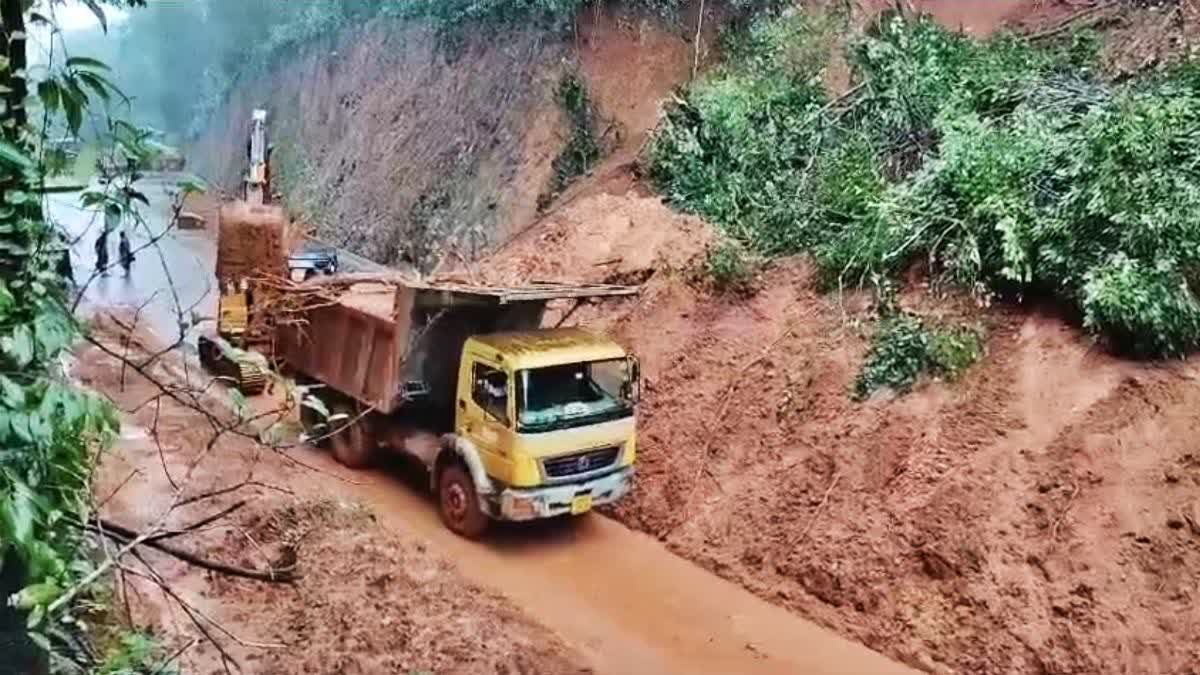 KARNATAKA LANDSLIDE MALAYALI DRIVER  KARNATAKA LANDSLIDE RESCUE  KARNATAKA AGOLA LANDSLIDE ARJUN  LATEST MALAYALAM NEWS