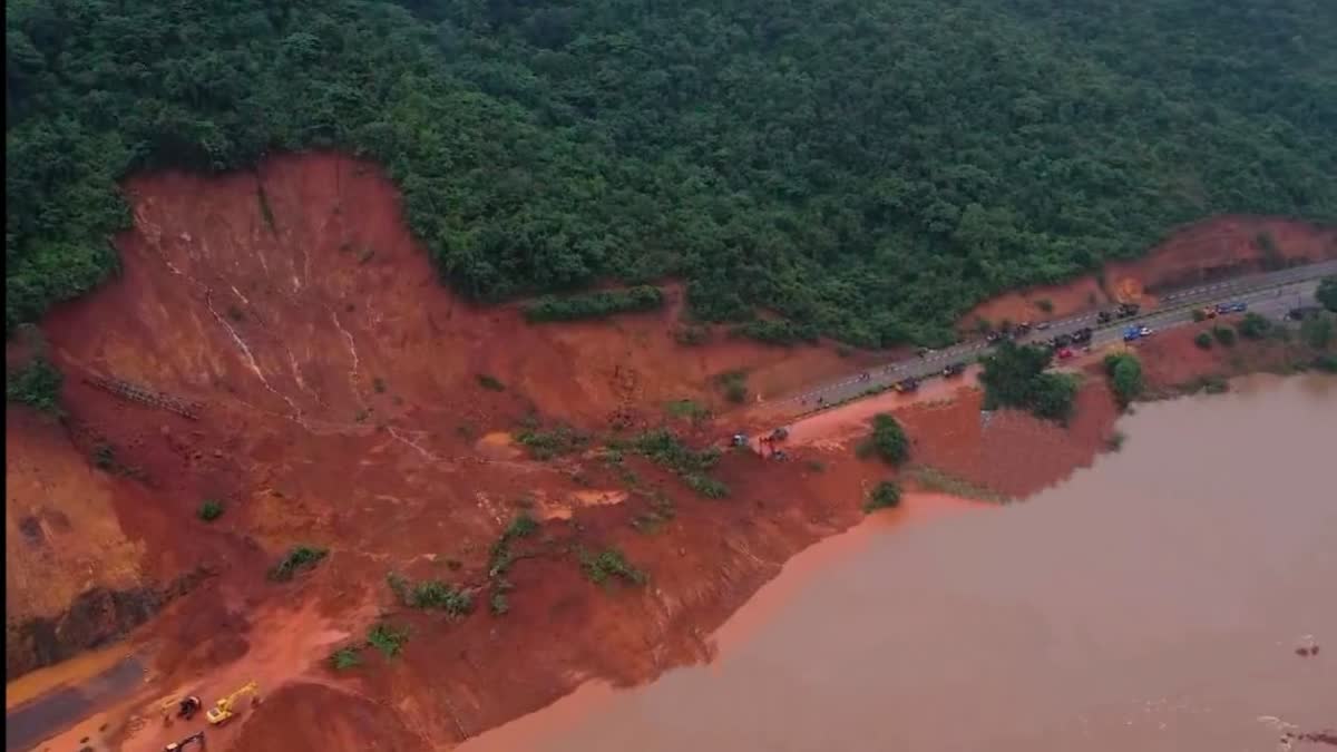 CONTINUED LANDSLIDES  DEAD BODIES  UTTARA KANNADA