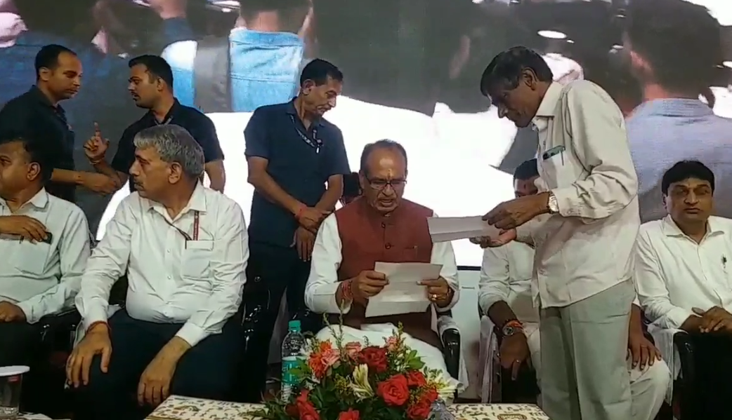અરવિંદ લાડાણીએ કૃષિ મંત્રીએ શું કહ્યું?