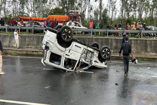 Mandya  DCM DK Shivakumar escort  DKS Escort vehicle accident  ಡಿಕೆಶಿ ಬೆಂಗಾವಲು ವಾಹನ ಪಲ್ಟಿ