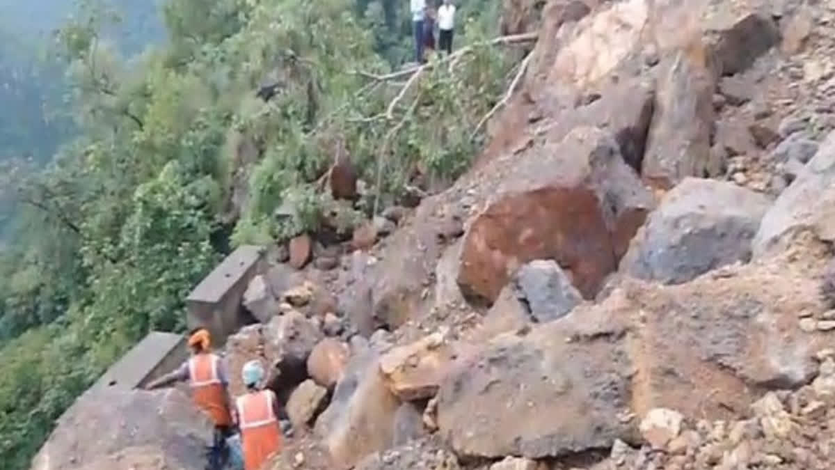 Uttarakhand: Rishikesh-Badrinath blocked due to landslide in Tehri Garhwal