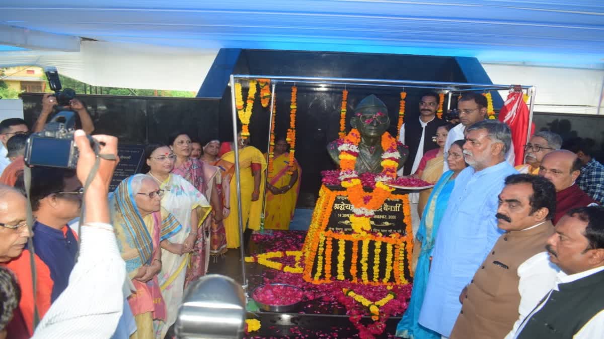 cm shivraj unveiled statue of subhash