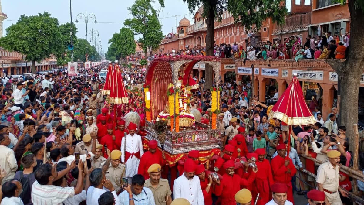 Teej Mata ki Sawari in Jaipur, Tourists gathered in big number for Teej festival