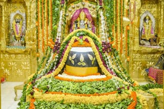somnath-mahadev-temple-somnath-mahadev-was-decorated-with-half-a-lakh-bilvapatra-devotees-were-overwhelmed