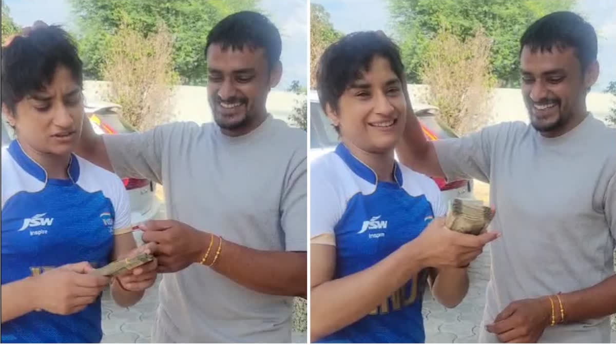 Phogat celebrates Rakshabandhan