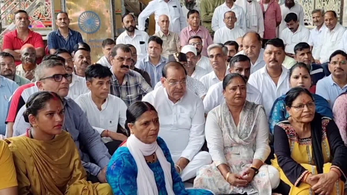 Silent Fast of Congress Leaders in Haldwani