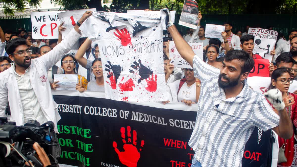 Doctors stage a protest at the Health Ministry, Nirman Bhawan, demanding justice and the implementation of the Central Healthcare Protection Act following a recent incident at Kolkata's R.G. Kar Medical College, New Delhi on Monday, August 19, 2024.