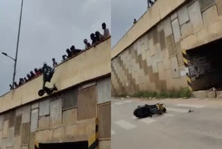 Crowd Throws Bikes From Flyover