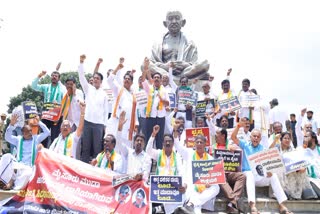 BJP-JDS leaders protest demanding resignation of CM Siddaramaiah