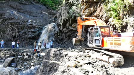 Damaged Road Restored in Taklech