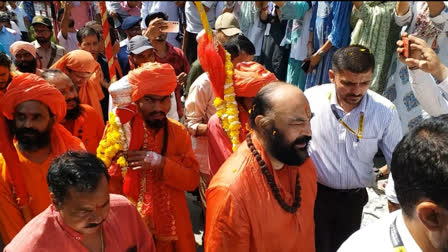 Amarnath Yatra ends and over five lakh pilgrims paid obeisance