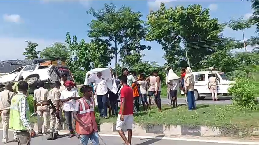 Police Jeep Overturnd In Motihari