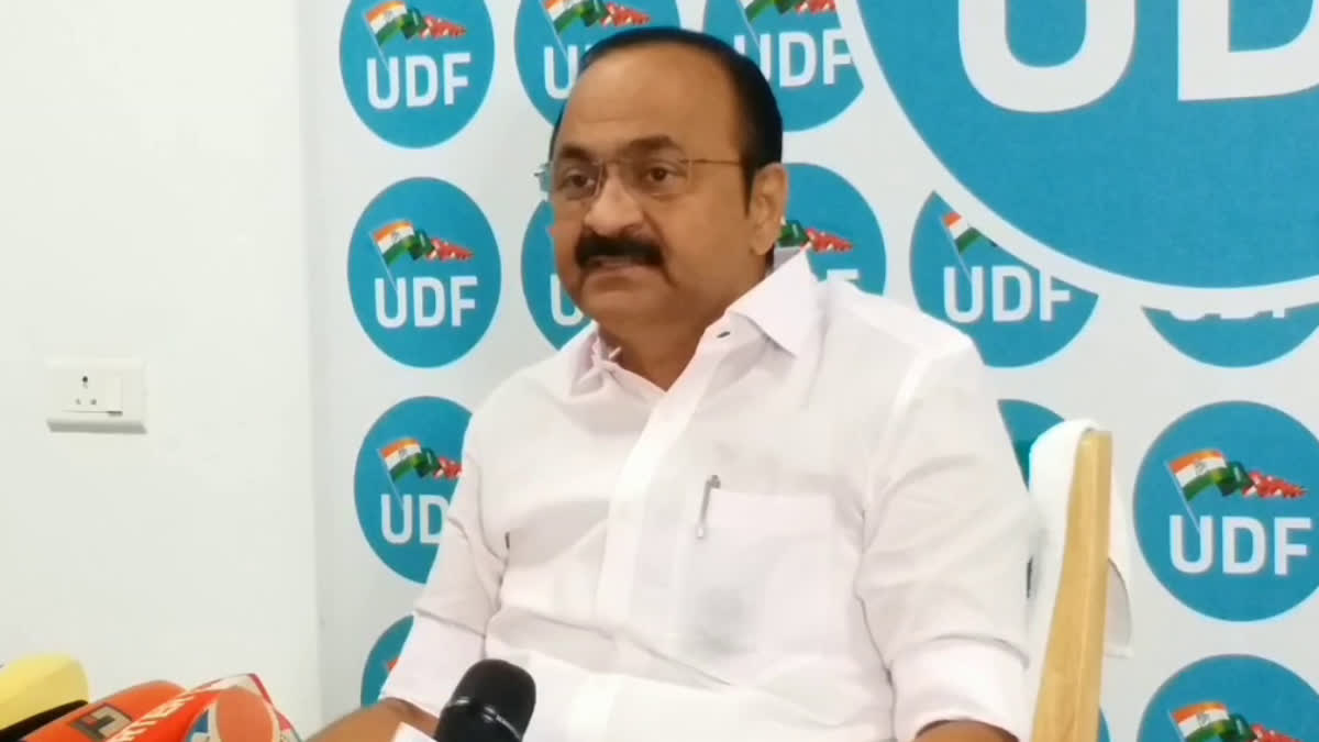 VD Satheesan  VD Satheesan On ED Raid  Cooperative Bank Fraud  സഹകരണ ബാങ്ക് തട്ടിപ്പ്  ED Raid Cooperative Bank Fraud  പ്രതിക്ഷ നേതാവ് വിഡി സതീശന്‍  500 കോടിയുടെ കൊള്ള  കരുവന്നൂര്‍ സര്‍വീസ് സഹകരണ ബാങ്ക് തട്ടിപ്പ്  സിപിഎം  സഹകരണ ബങ്ക് തട്ടിപ്പിൽ വി ഡി സതീശൻ