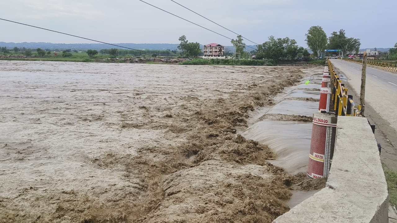 Damage due to heavy rain in Una