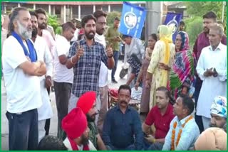 Opposition to Punjabi Film Buhe Bariyan