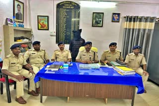 khunti-police-arrested-accused-involved-murder-case-other-hand-young-man-arrested-charges-molestation