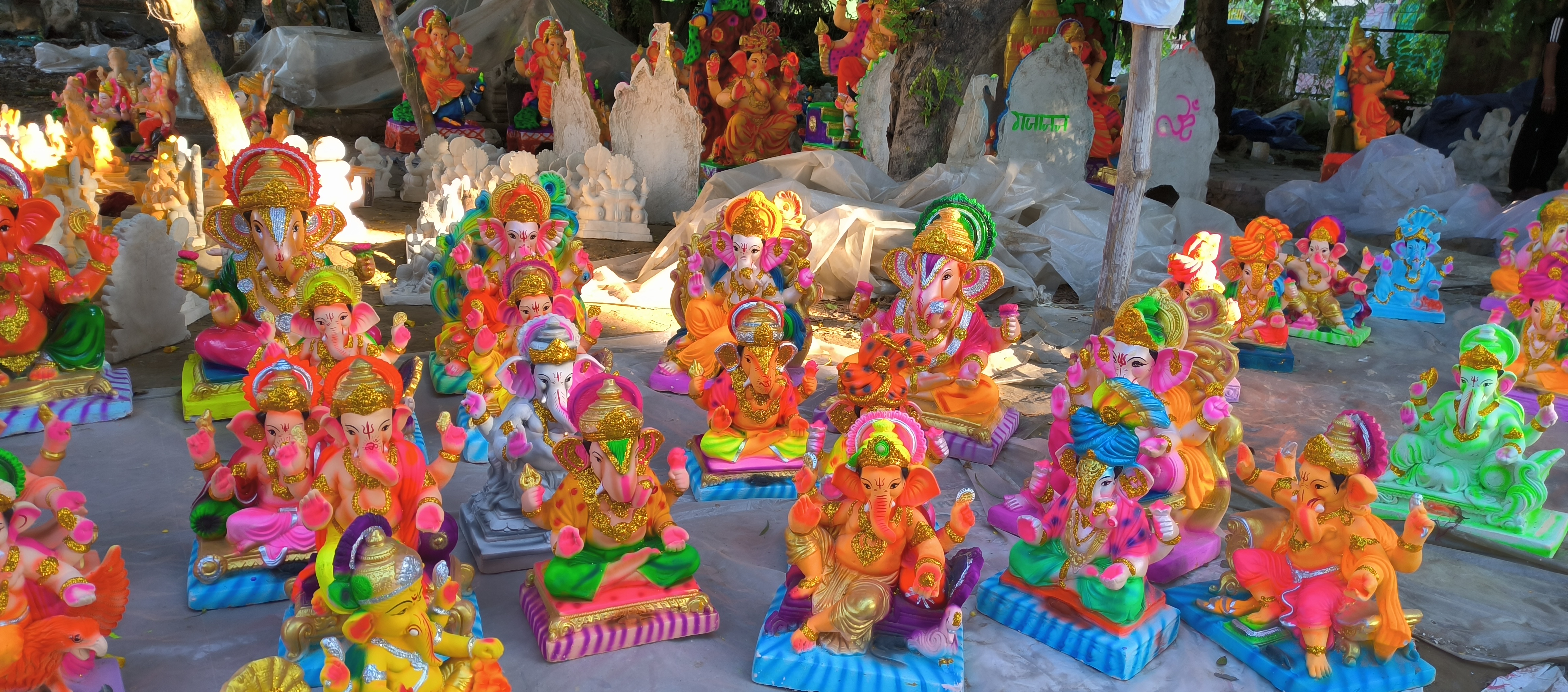 financial crisis for sculptors in faridabad