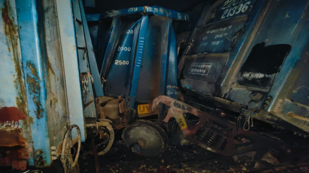 Goods train carrying coal from Jharkhand to Rajasthan 25 coaches derailed in Mathura18 trains diverted Indian Railways