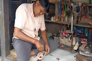 One such victim of this scam is a lad from Hingalganj near the Sundarbans, Subhash Chandra Das who, despite having completed his Masters and B.ed degree a few years ago, is having to survive by taking up the job of a cobbler.