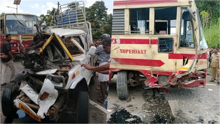 ACCIDENT IN PATHANAMTHITTA  ബസും പിക്കപ്പ് വാനും കൂട്ടിയിടിച്ചു  ACCIDENT DEATH THRISSUR  BUS AND LORRY ACCIDENT