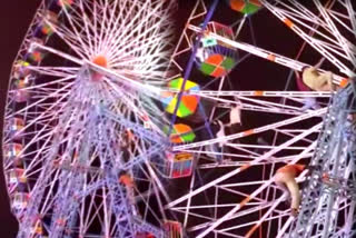 Several stranded on giant wheel at Navratri Mela in Delhi's Narela