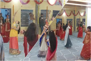 Talwar Raas of Women in Udaipur