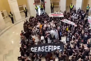 US Capitol police arrests demonstrators gathered urging ceasefire in Gaza