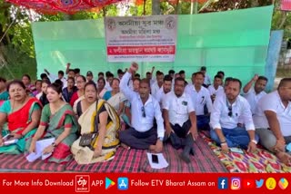 asomiya yuva mancha along with mahila mancha hold protest in sivsagar