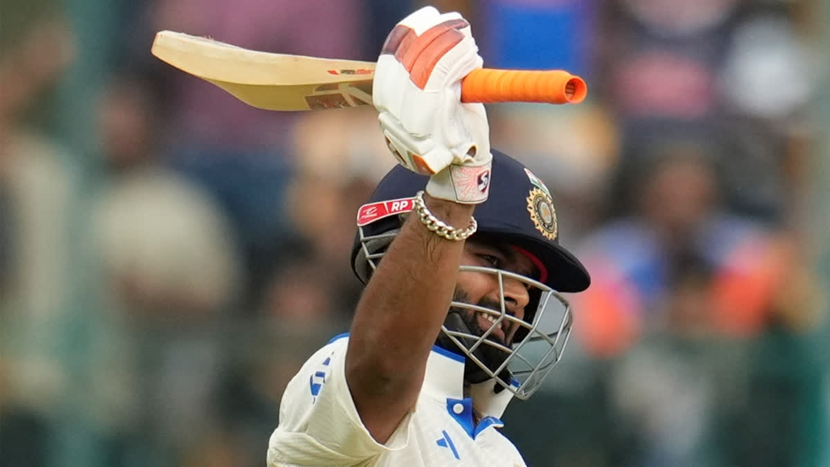 Rishabh Pant became the fastest Indian wicket-keeper to complete 2,500 runs in Test cricket during the India vs New Zealand first Test in Bengaluru.