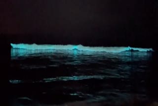 chennai sea waves in blue color story thumbnail