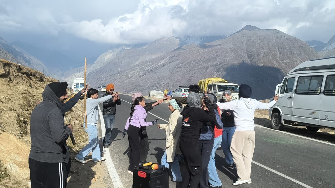 Snowfall in Rohtang