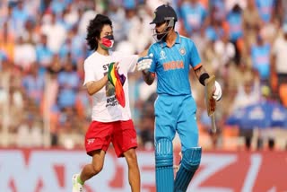 Virat Kohli fan hugged him