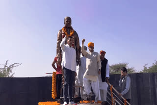 Govardhan Kalla Statue unveiled