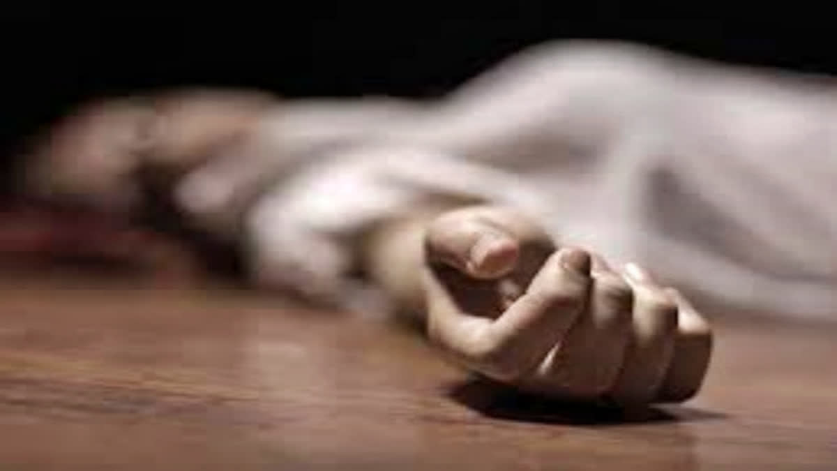 Man found dead in abandoned taxi in west Delhi's Khayala