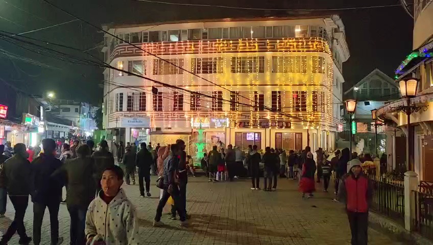 Darjeeling is Crowded