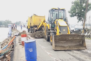 tirunelveli city traffic changes because of road damage due to heavy rain flood