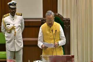 former-chhattisgarh-cm-dr-raman-singh-becomes-assembly-speaker-unanimously-elected-speaker