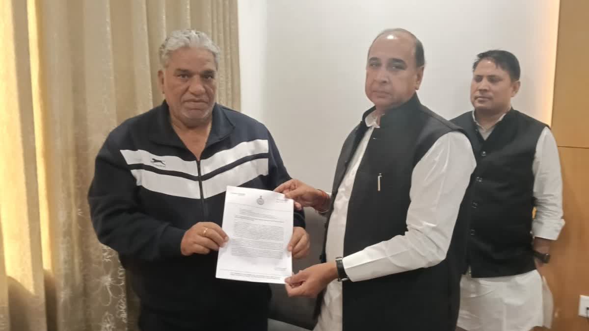 MLA Chandraprakash met Minister Krishna Lal Panwar