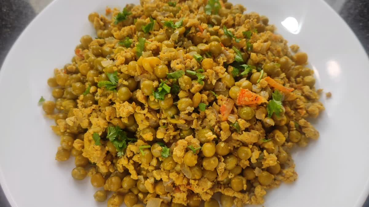 HOW TO MAKE GREENPEAS MUTTA MASALA  GREENPEAS MASALA WITH EGG RECIPE  ഗ്രീൻപീസ് മുട്ട മസാല റെസിപ്പി  KERALA STYLE RECIPES