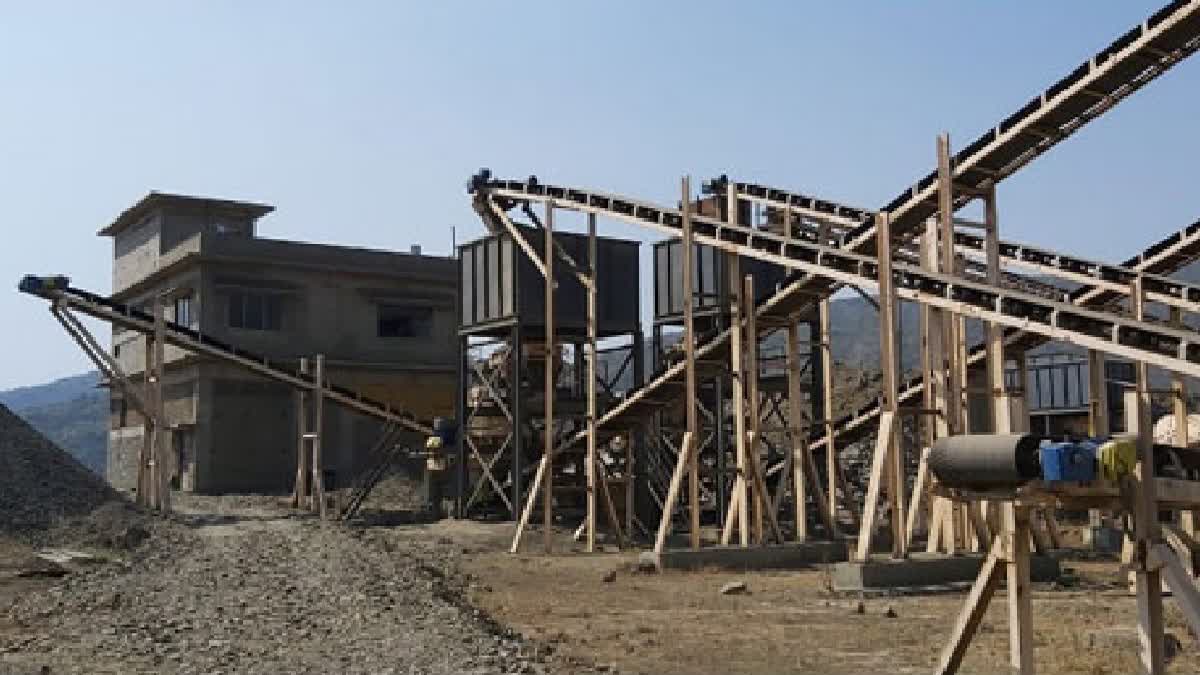 J&K Govt Shuts Over 400 Stone Crushers, Brick Kilns, And Hot Mix Plants For Lack Of NOCs