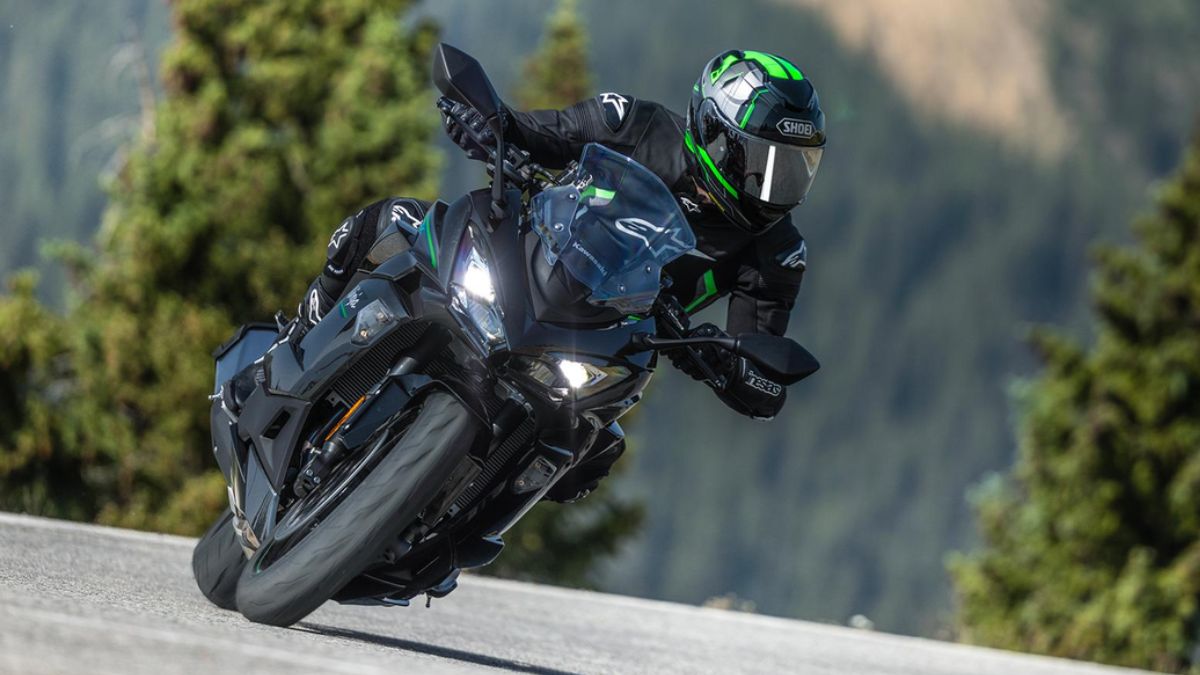 2025 Kawasaki Ninja 1100SX Launched In India, With Better Fuel Efficiency And Performance