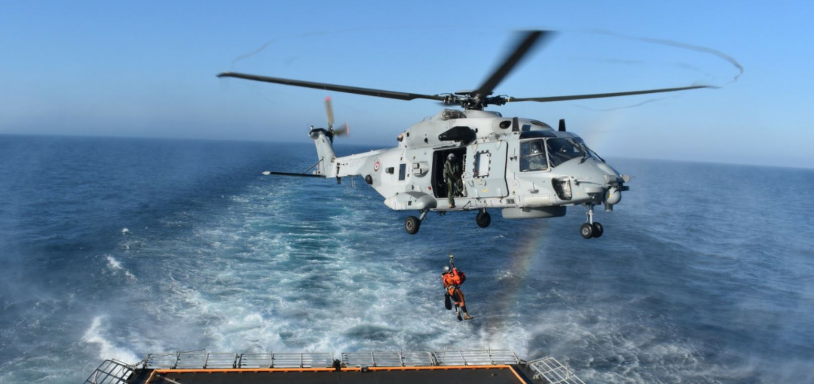 A twin-engine helicopter (NH 90) from FNS Aquitaine also participated in the exercise