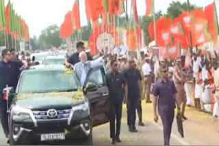 Prime Minister Narendra Modi held a roadshow and was showered with petals by the locals. He came to Rameswaram to offer prayers and darshan at the Sri Arulmigu Ramanathaswamy Temple. He was greeted by thousands of locals and BJP representatives on both sides of the street. Also, a few of them had BJP flags in their hands.