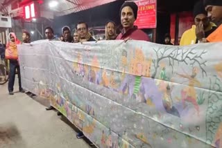 Bengal weaver creates saree depicting Ramayana, leaves for Ayodhya to offer it on consecration