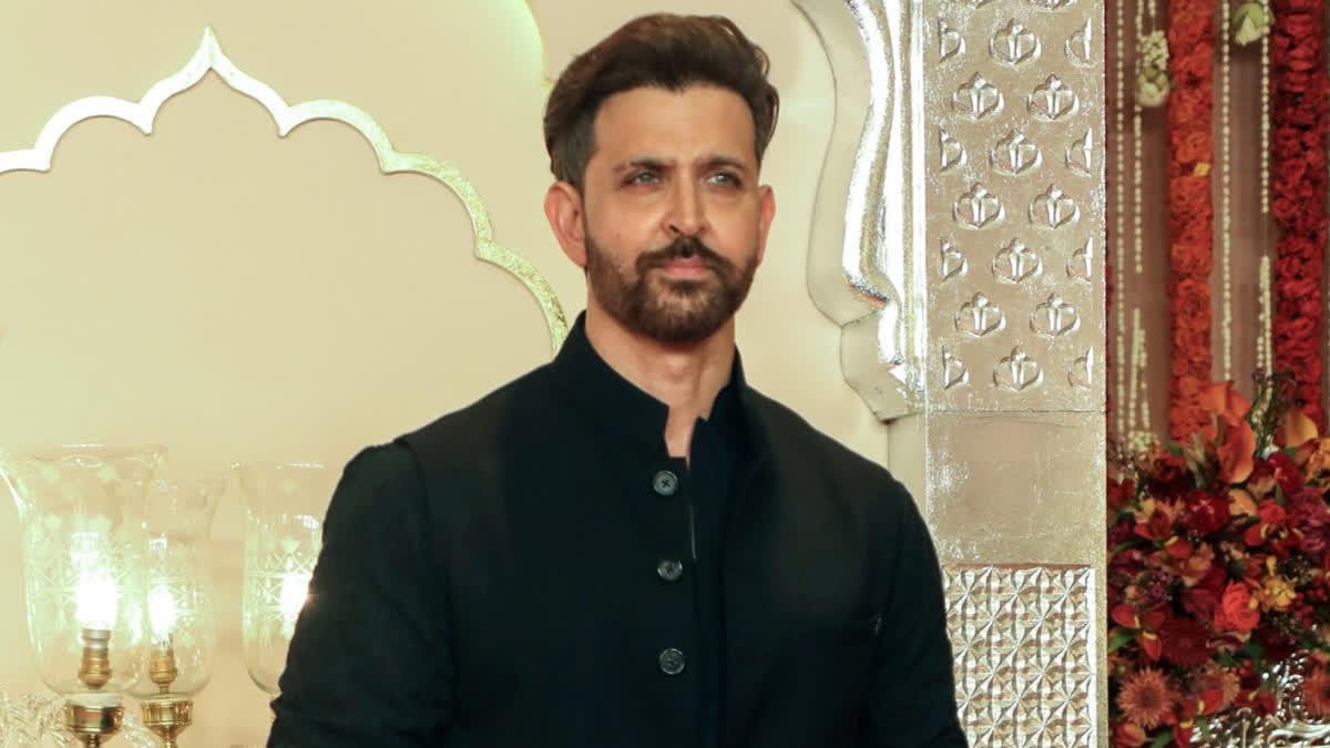 Hrithik Roshan Honoured at Joy Awards 2025 for Global Achievement