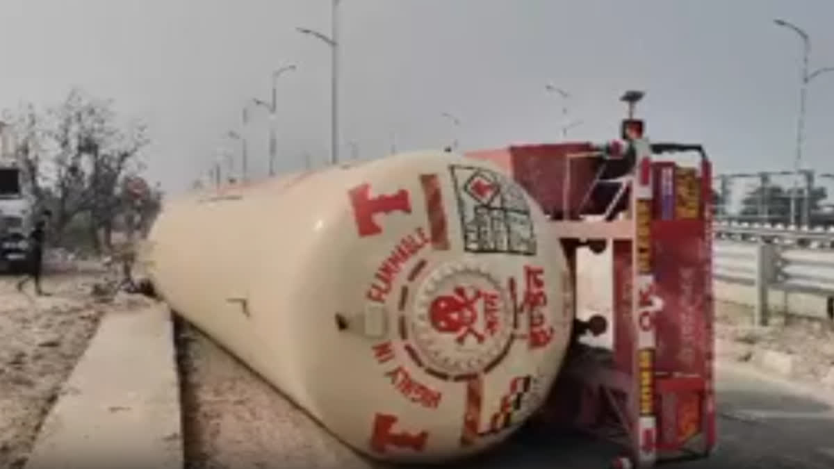 LPG gas Tanker Overturned