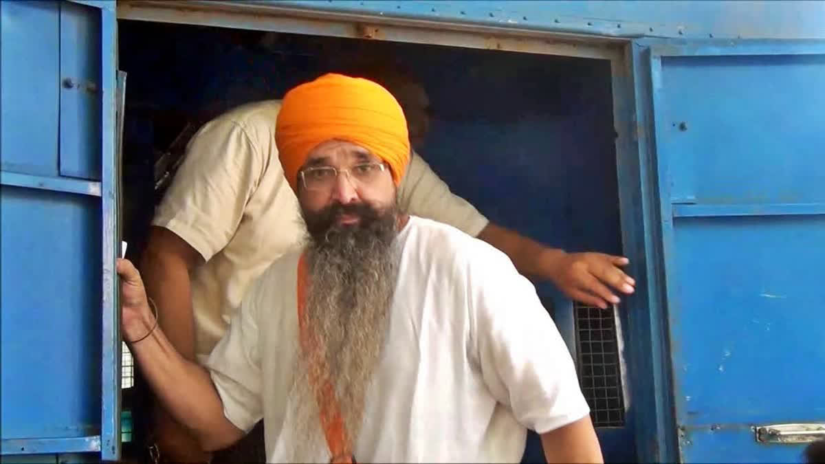 The Supreme Court on Monday directed the Central Government to take a decision on the mercy petition of death row convict Balwant Singh Rajoana by March 18