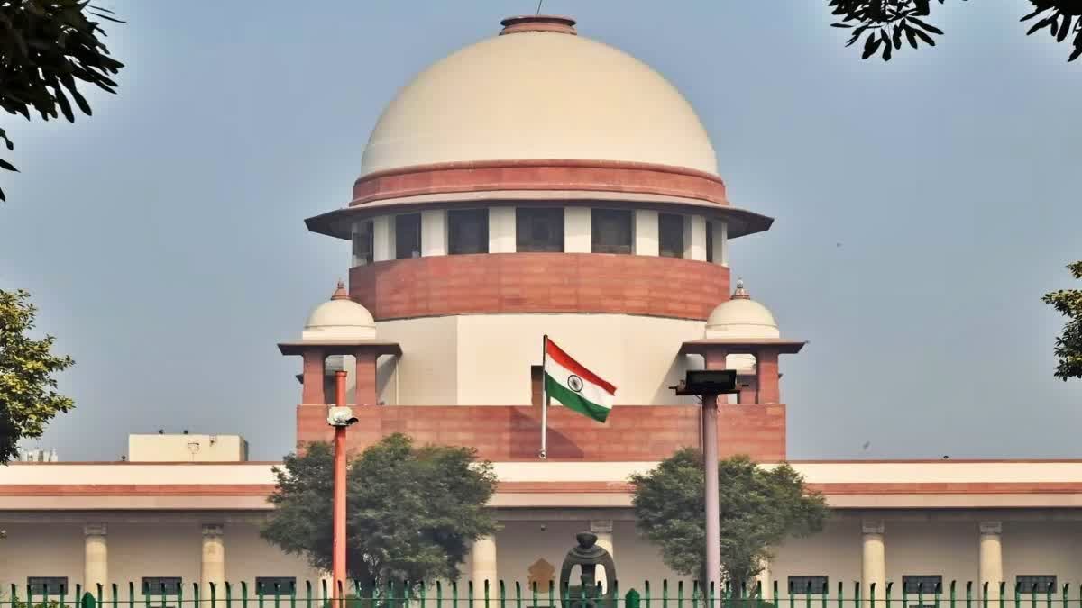 supreme-court-hearing-on-christian-man-plea-who-unable-to-bury-father-in-native-village-in-chhattisgarh