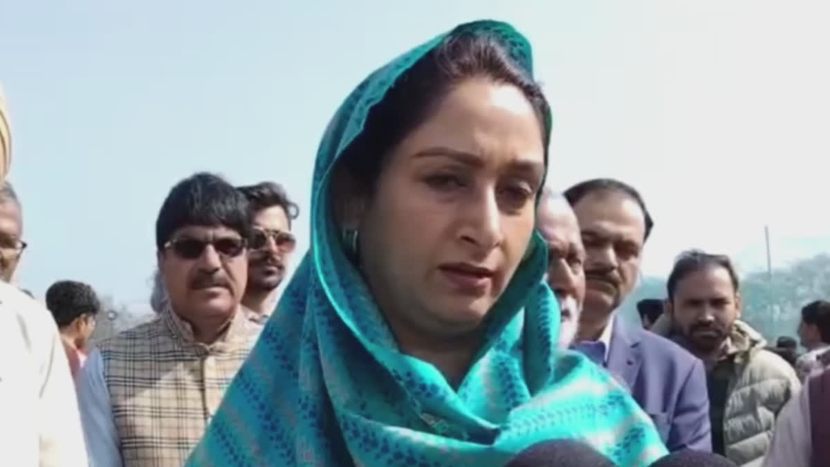 MP Harsirat Kaur Badal attack on center and Punjab government in Bathinda