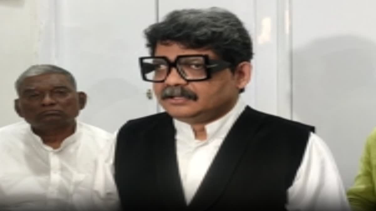 lawyer Gunaratna Sadavarte will challenge Legislatures Maratha Reservation Bill in the High Court